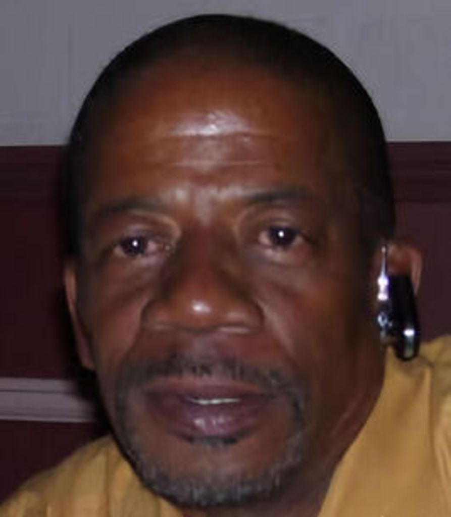 Thomas Perry Profile Photo