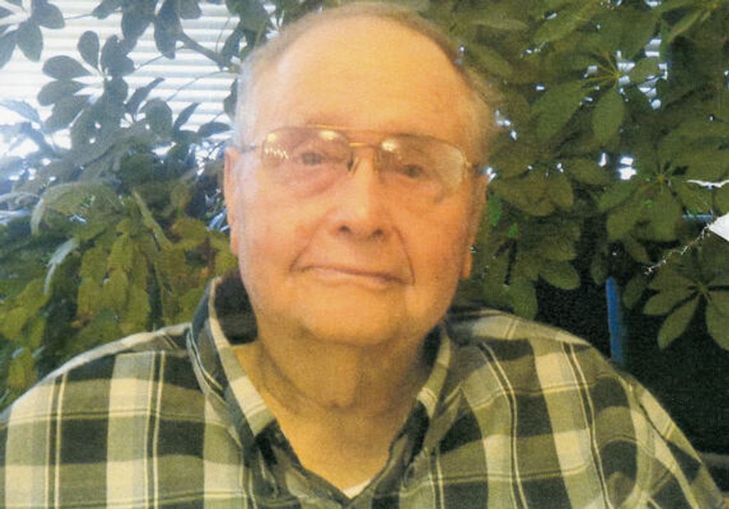 Earl Clews Profile Photo