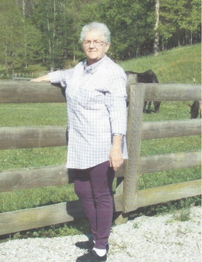 Nadine Louise (Bell) Padgett