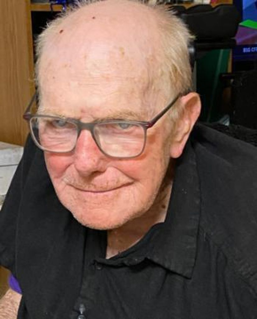 Paul Moore Profile Photo