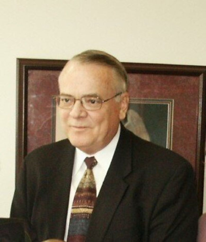 Robert E. Guenther