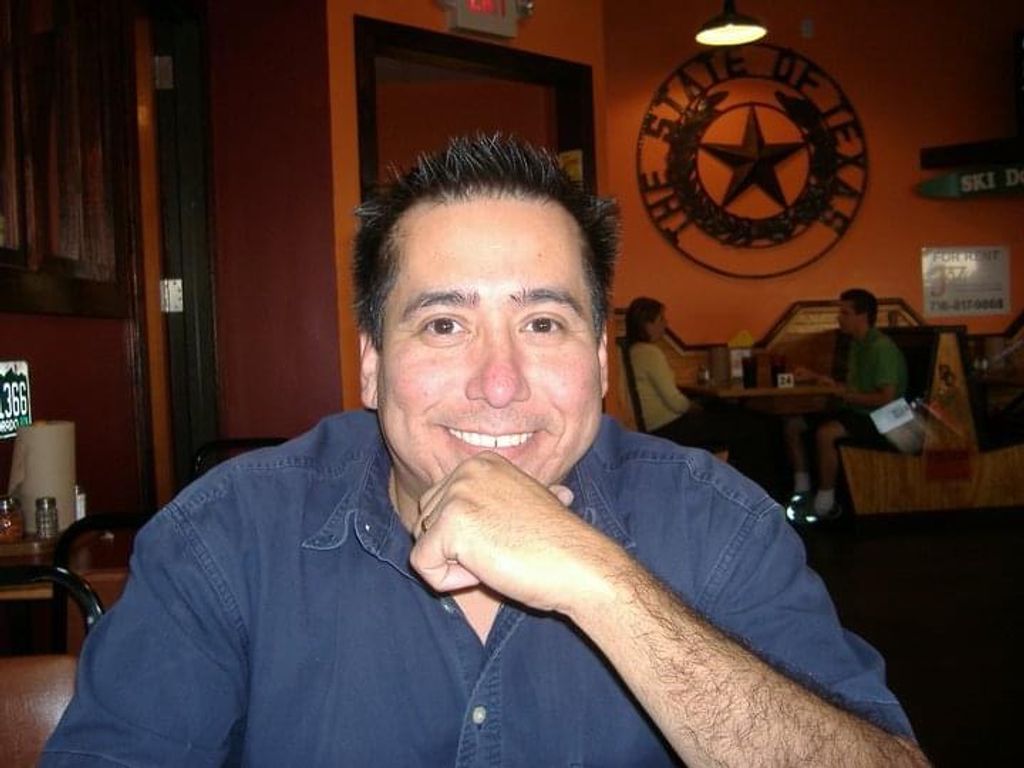 Robert Navarro