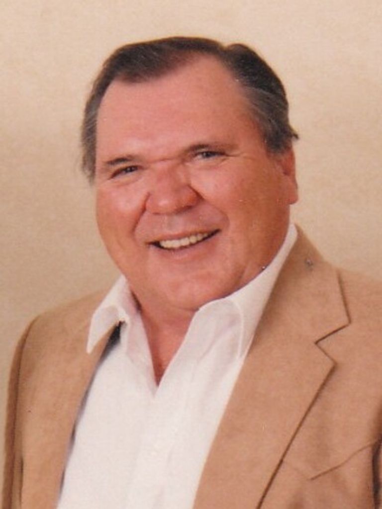 Warren Shults