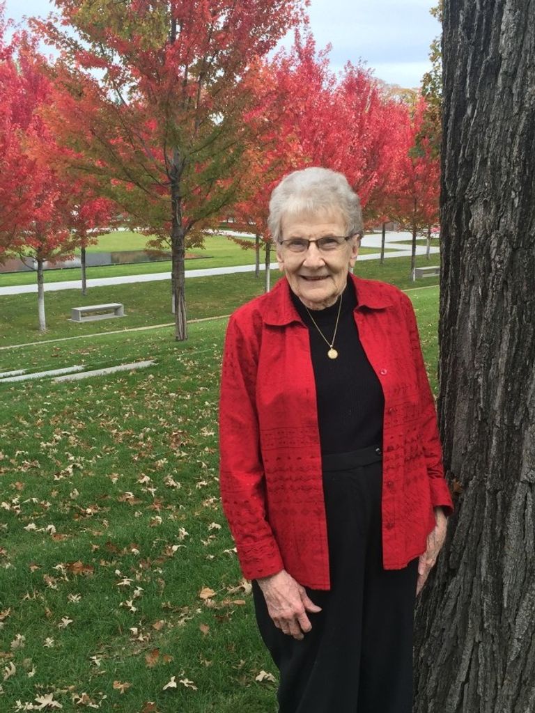 Beverly Jean (Madsen) Born