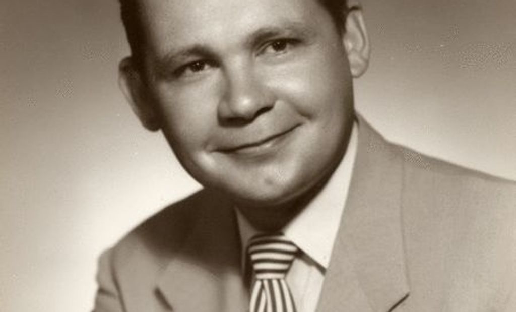 Earl R. Roberts