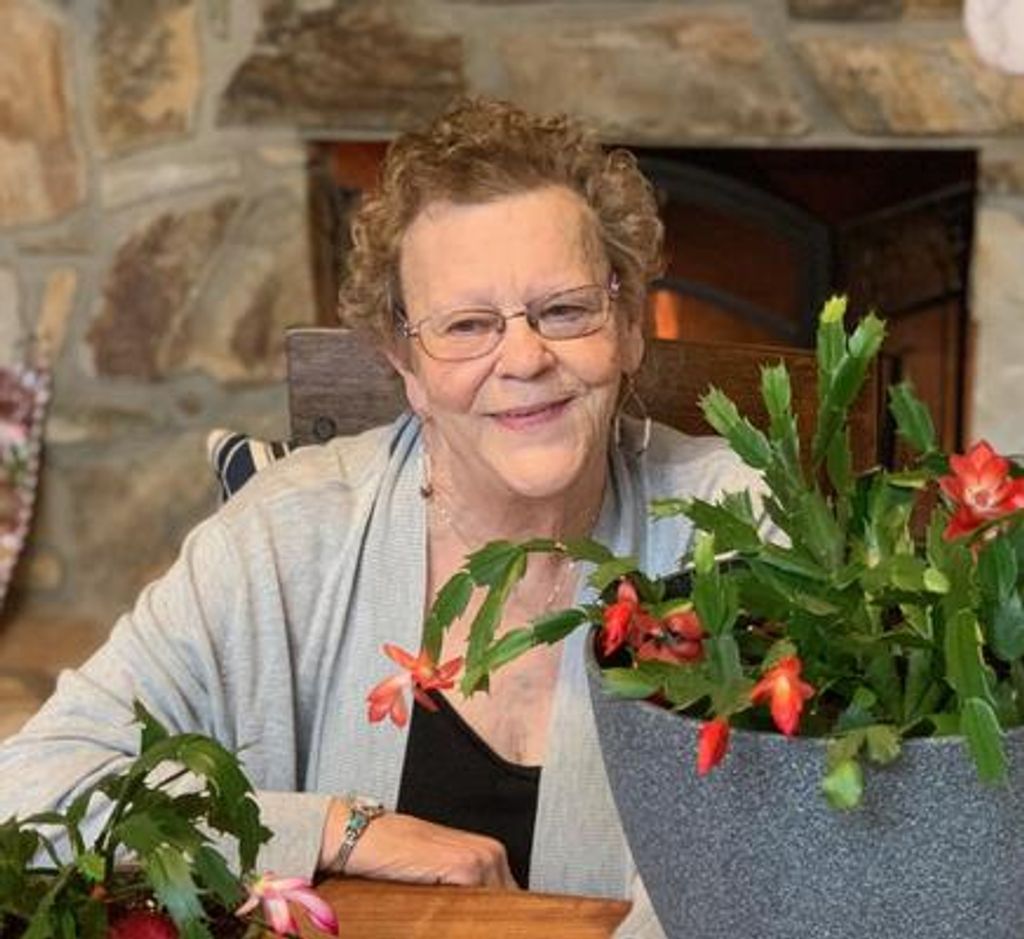 Marie Lovell Profile Photo