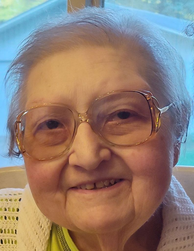 Esther Krigsvold Profile Photo