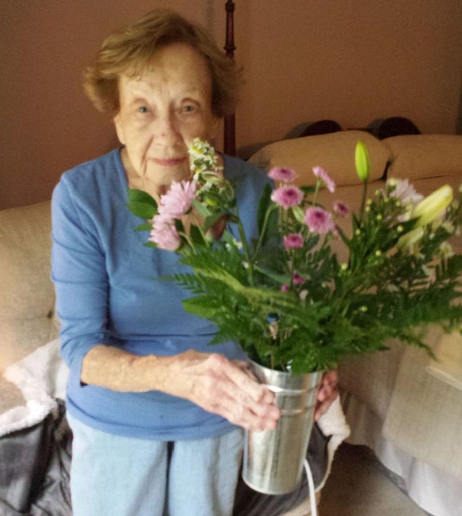 Betty Mayes Harris Folmar