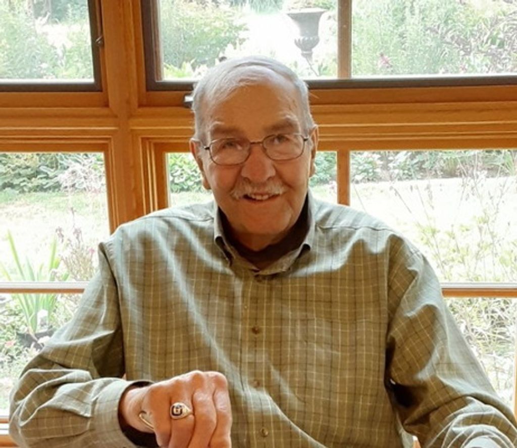 Harold W. Carlson Profile Photo