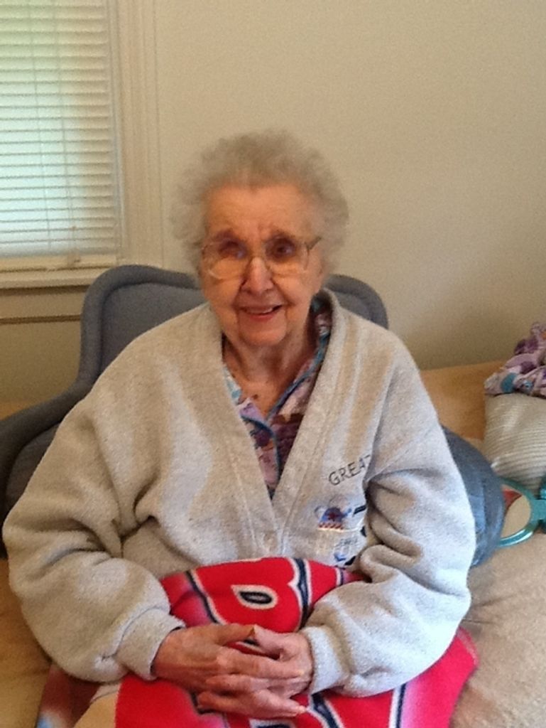 Anne Zak Profile Photo