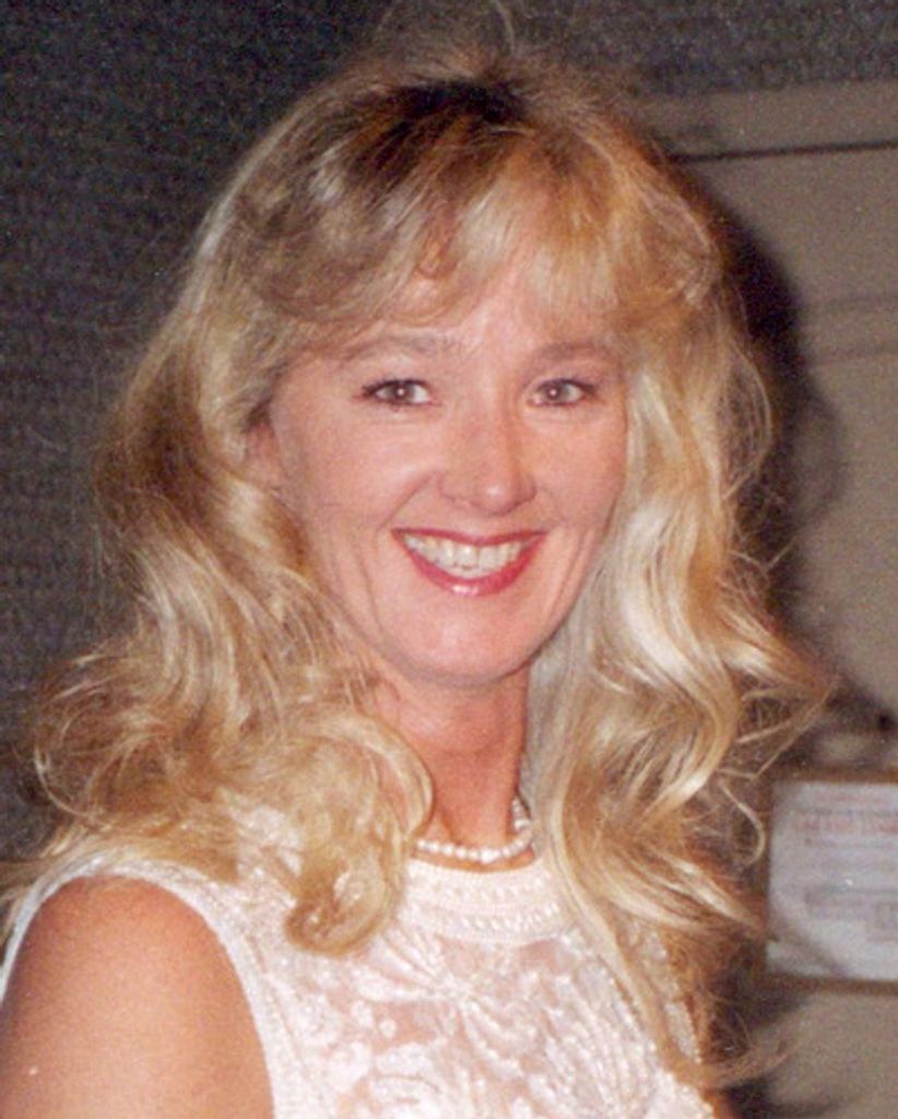 Debbie Chairess