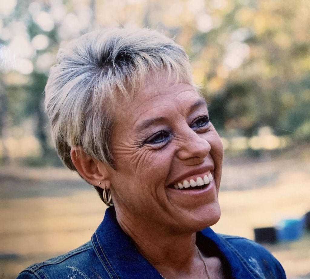 Lisa  Woodall Profile Photo