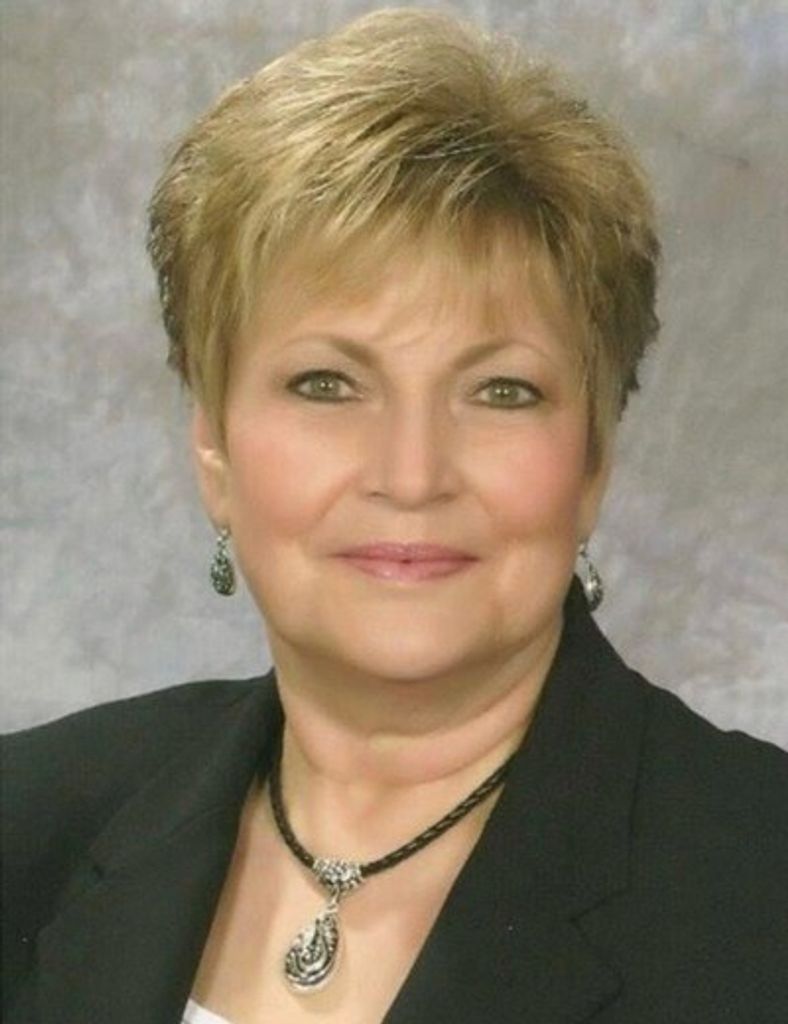 Helen L. Carpenter Profile Photo