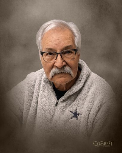 Erasmo G Flores's obituary image