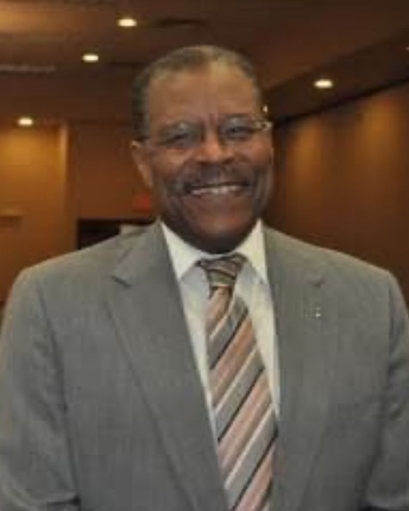 Robert "Bob" Wright Jr. Profile Photo