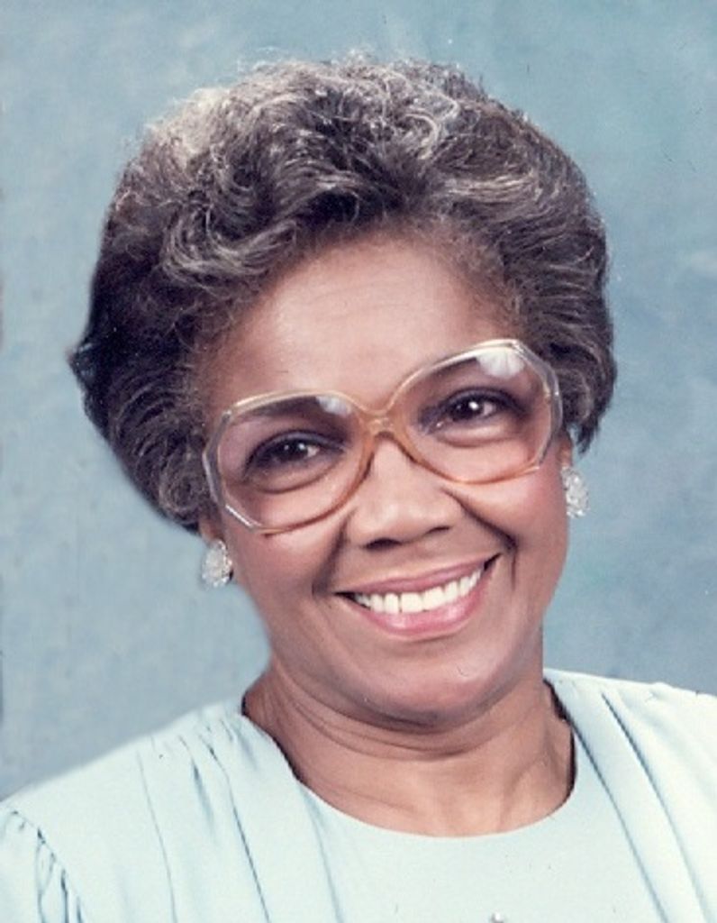 Gwendolyn Eris (Lavine)  Meadows