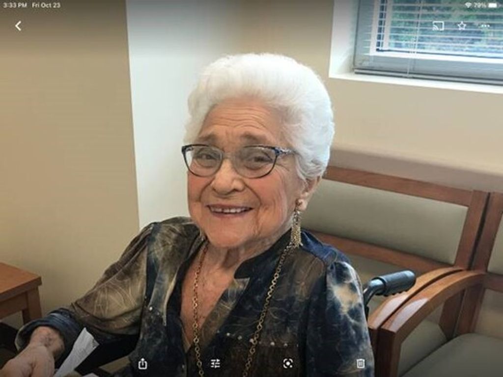 Leona Folck Profile Photo