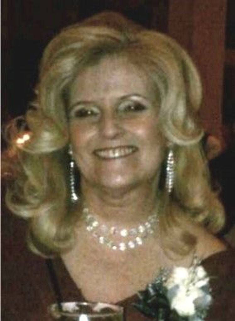 Linda Connolly-Cholewa Profile Photo
