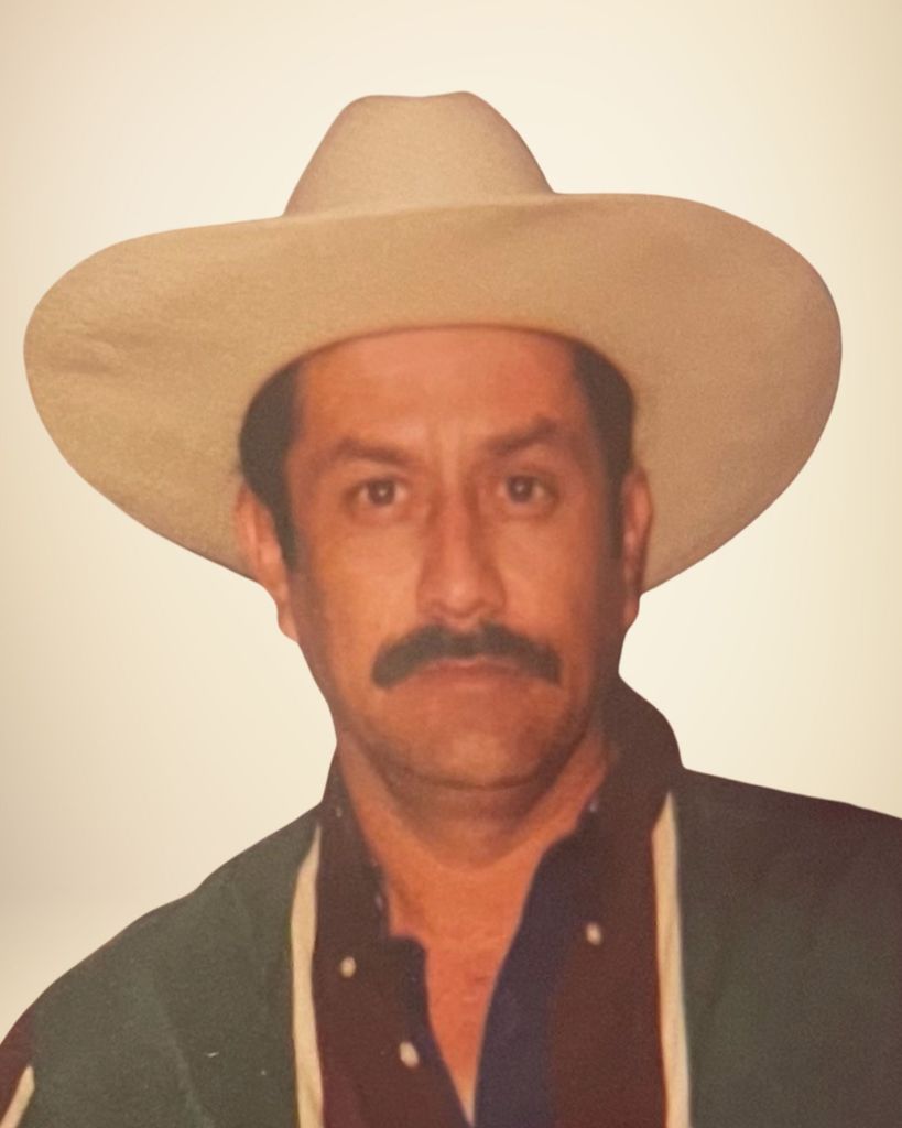 Alejandro Galvez Profile Photo