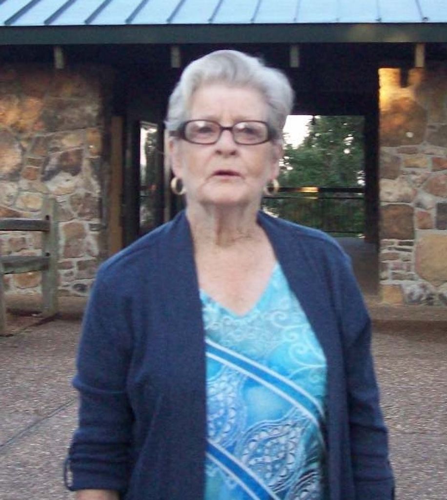 Elizabeth Moudy