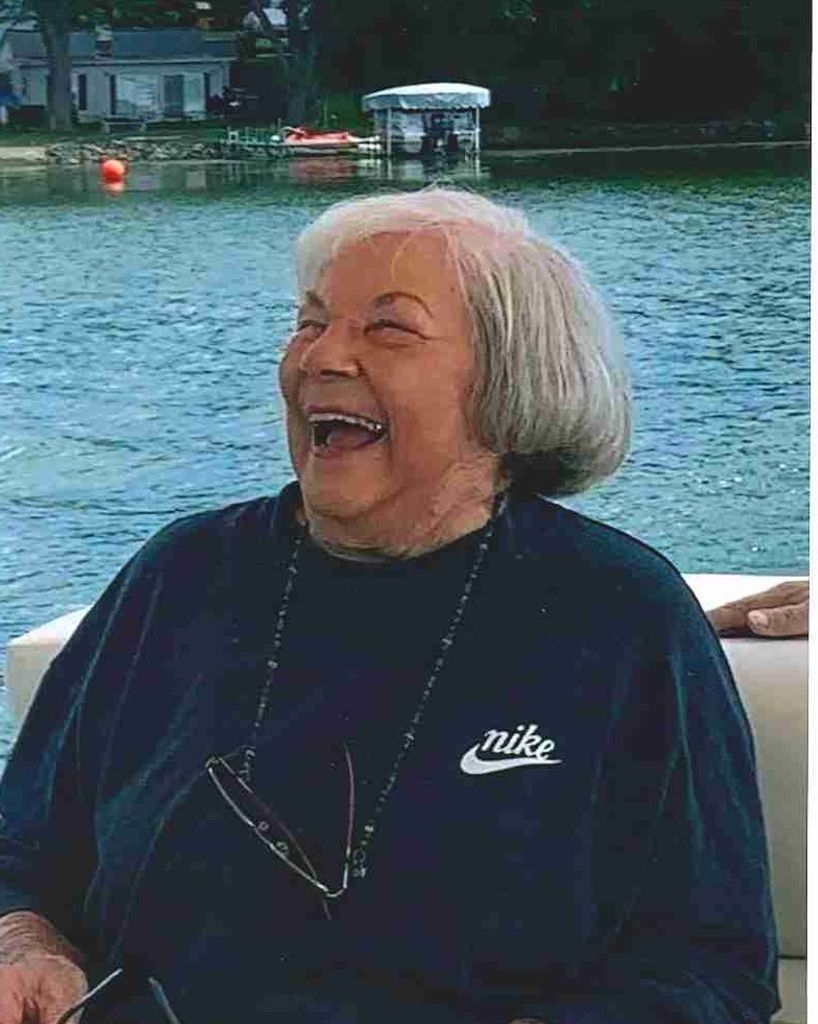 Vivian Schilb Profile Photo