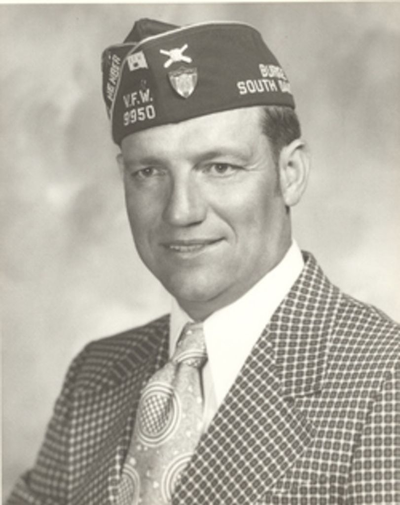 Everett Carlson Profile Photo