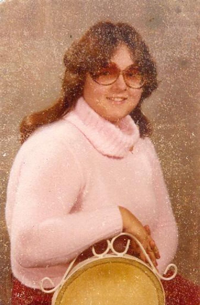 Terri Lee Hartzell Profile Photo