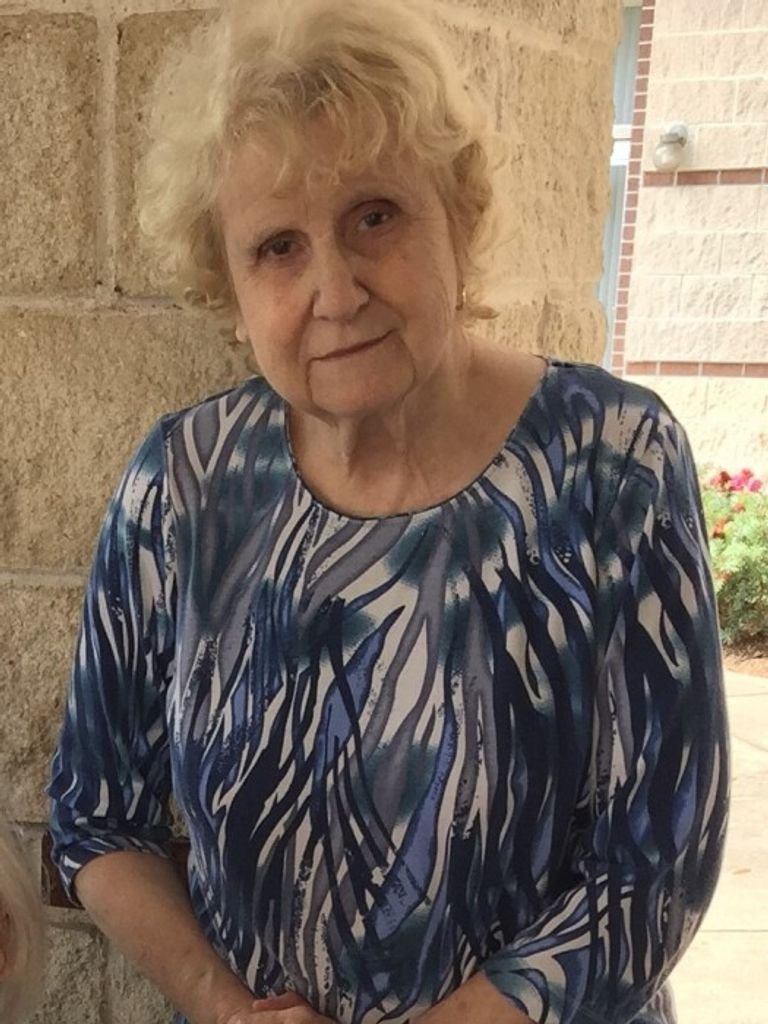Elizabeth Brown Profile Photo