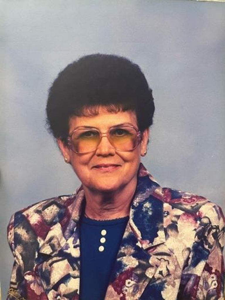 Dahlia Mae Mills Profile Photo