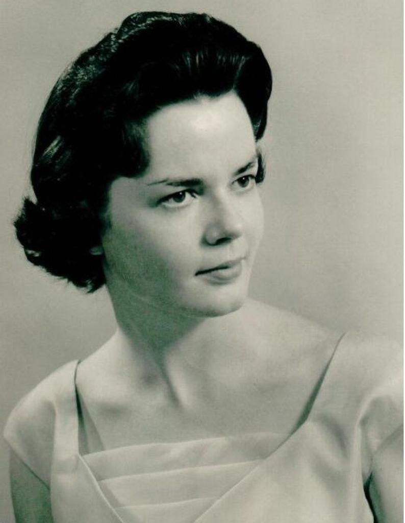 Elaine Davis Streett