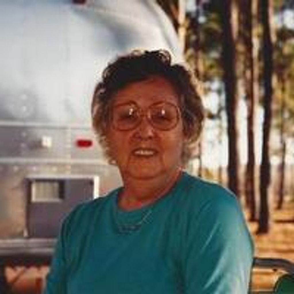 Julia Faye Hollis