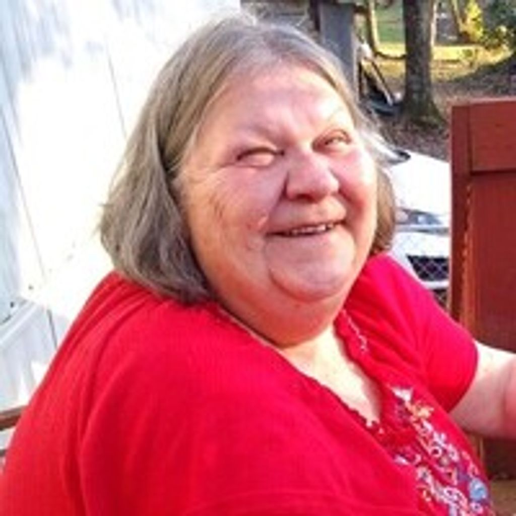 Carolyn Knight Profile Photo