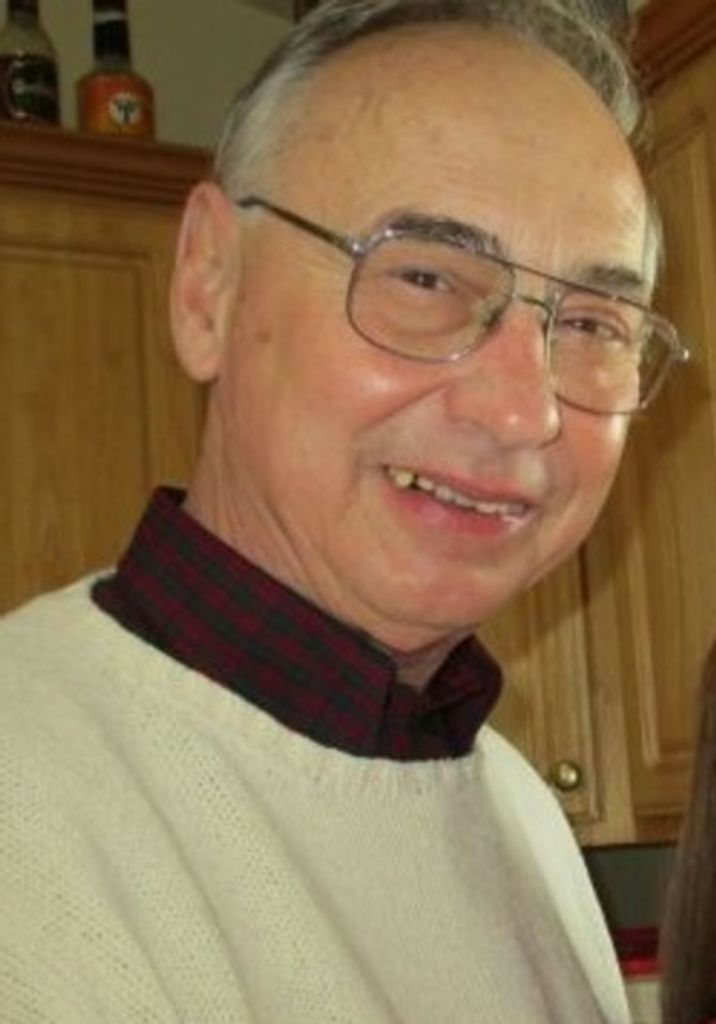 Earl E. Andracke Profile Photo