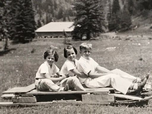 Carol Ann (McClary)  Myers photo gallery thumbnail 22 of 67