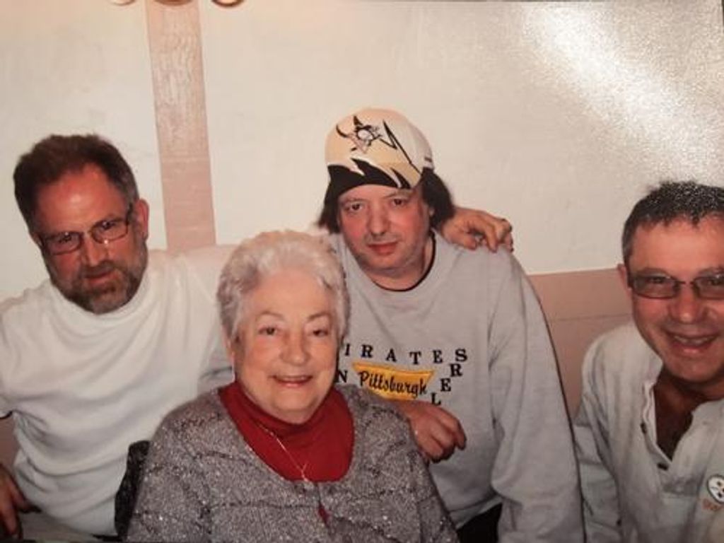 Marie "Joanne" Papariella