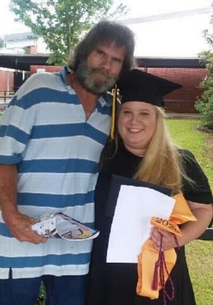 Simpson Andrew Estes Iii Profile Photo