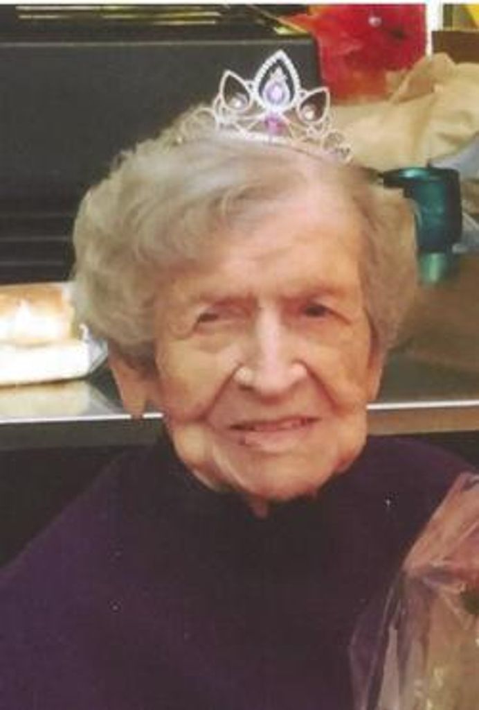 Lillian Everett (Dubinski)