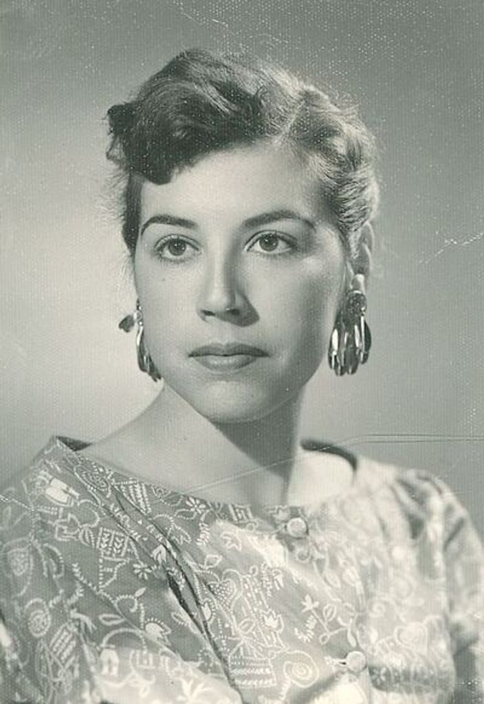 Dolores Lola H Lujano Profile Photo