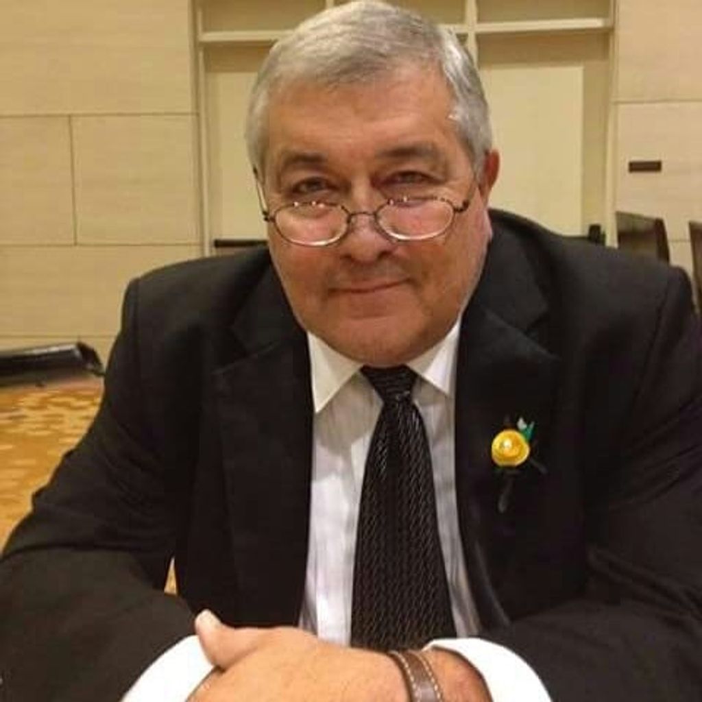 Simo, Joseph