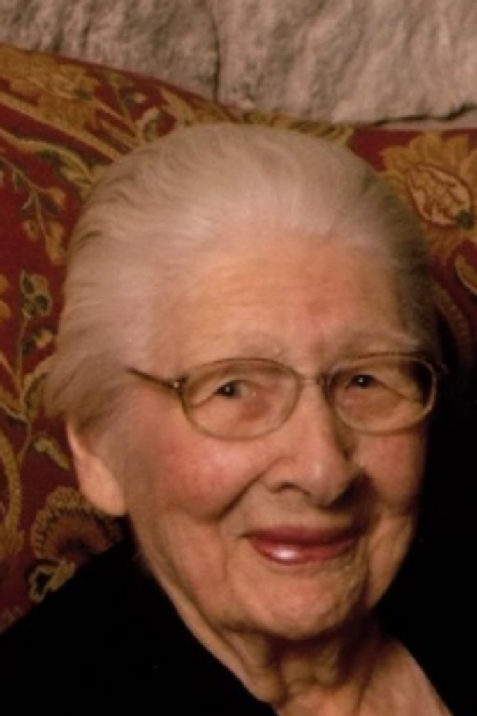 Eva Tonn Profile Photo