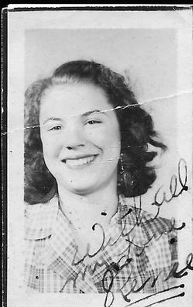 Dora Laurene Dearmond