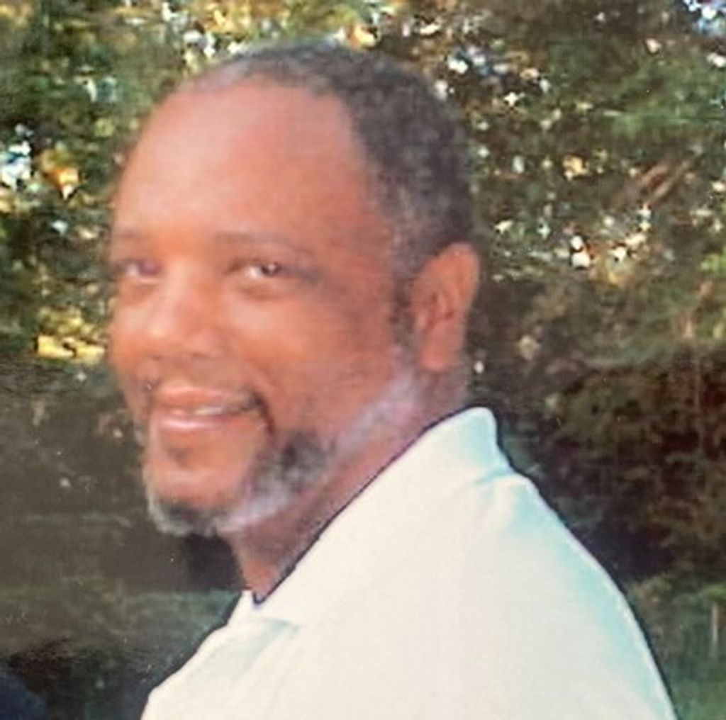 Quin Gerald Mccully Profile Photo