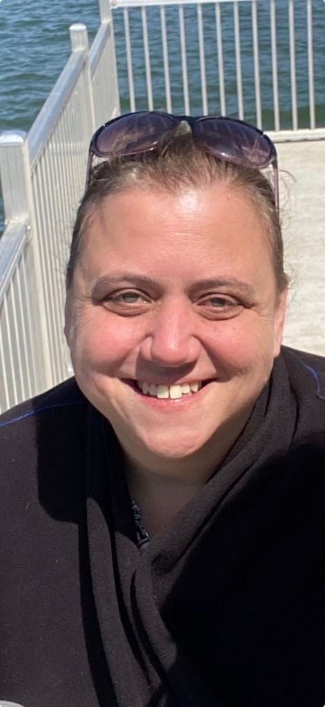 Rebecca Mandi Saunders Profile Photo