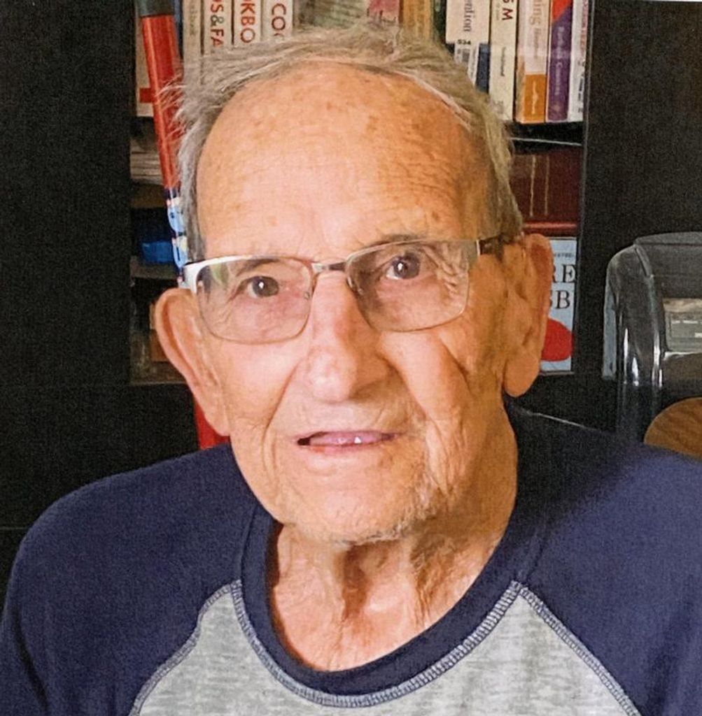Everett L. Schramm Profile Photo