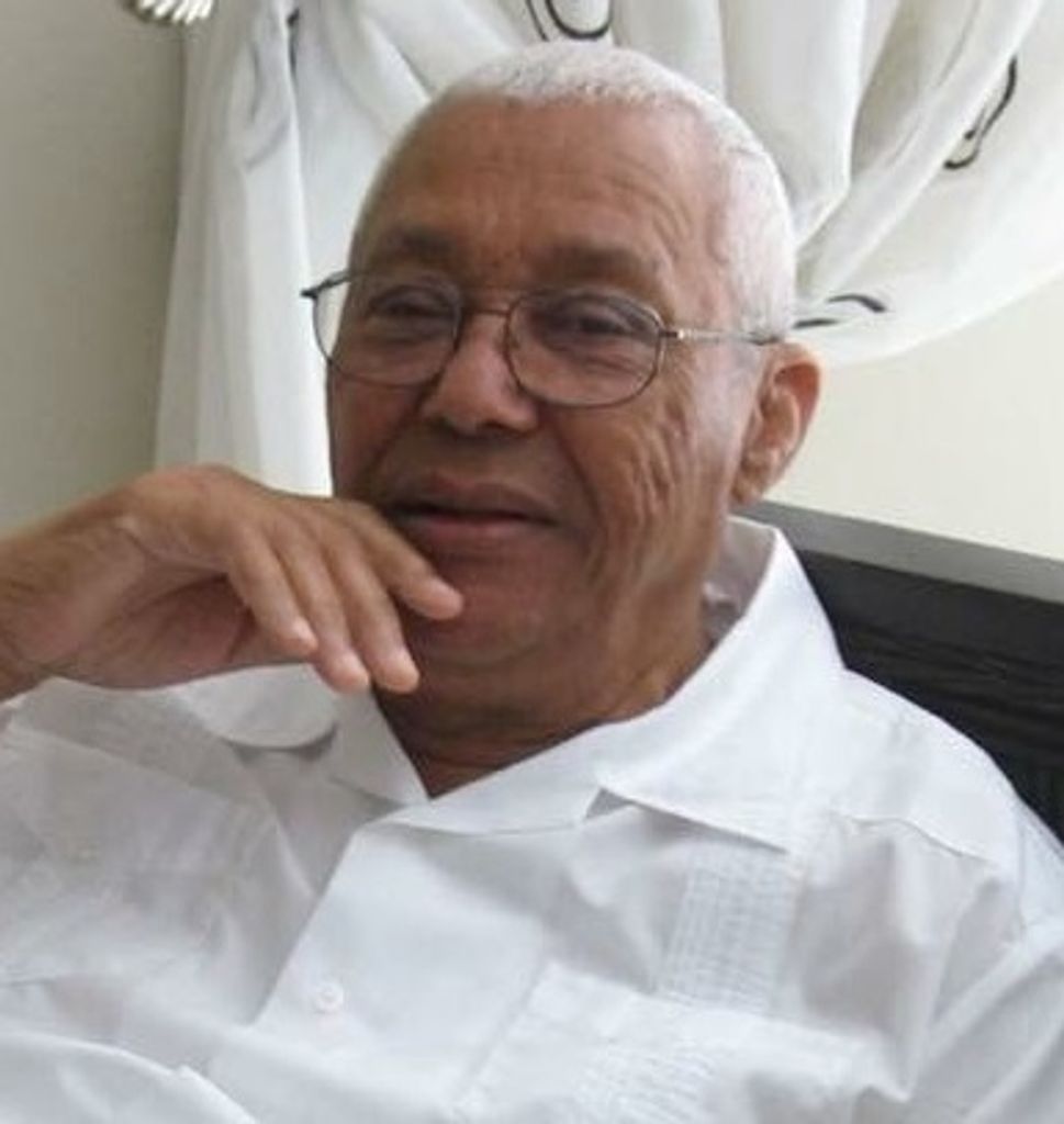 Luis E. Sencion Profile Photo