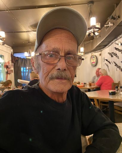 Robert E. Mummey's obituary image