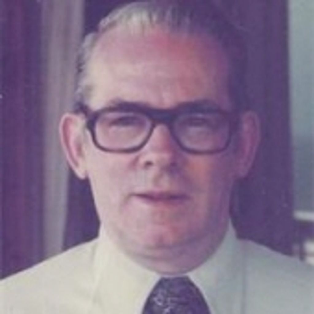 Robert E. Mcclintock