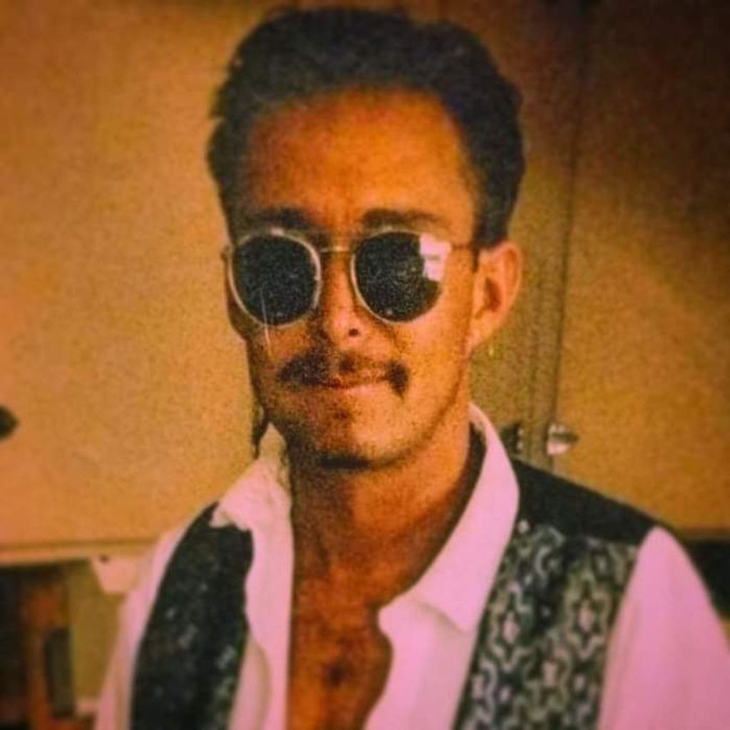 Bradley Warren Profile Photo