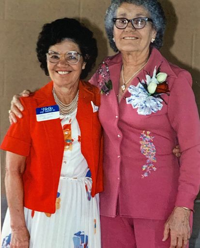 Mary Mills photo gallery thumbnail 24 of 103