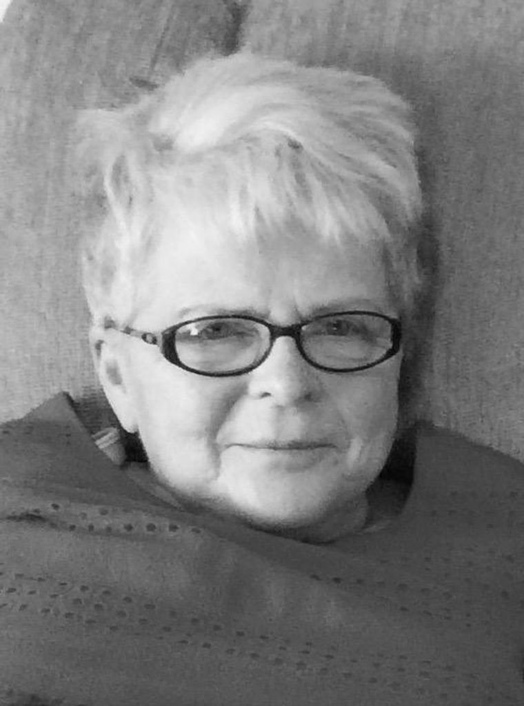 Donna  Lee Aronstein